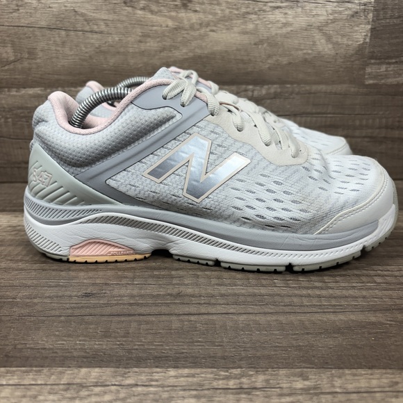 New Balance Shoes - New Balance 847 v4 Gray Womens US Size 7.5 Wide EUR 38 WW847LW4 Sneakers